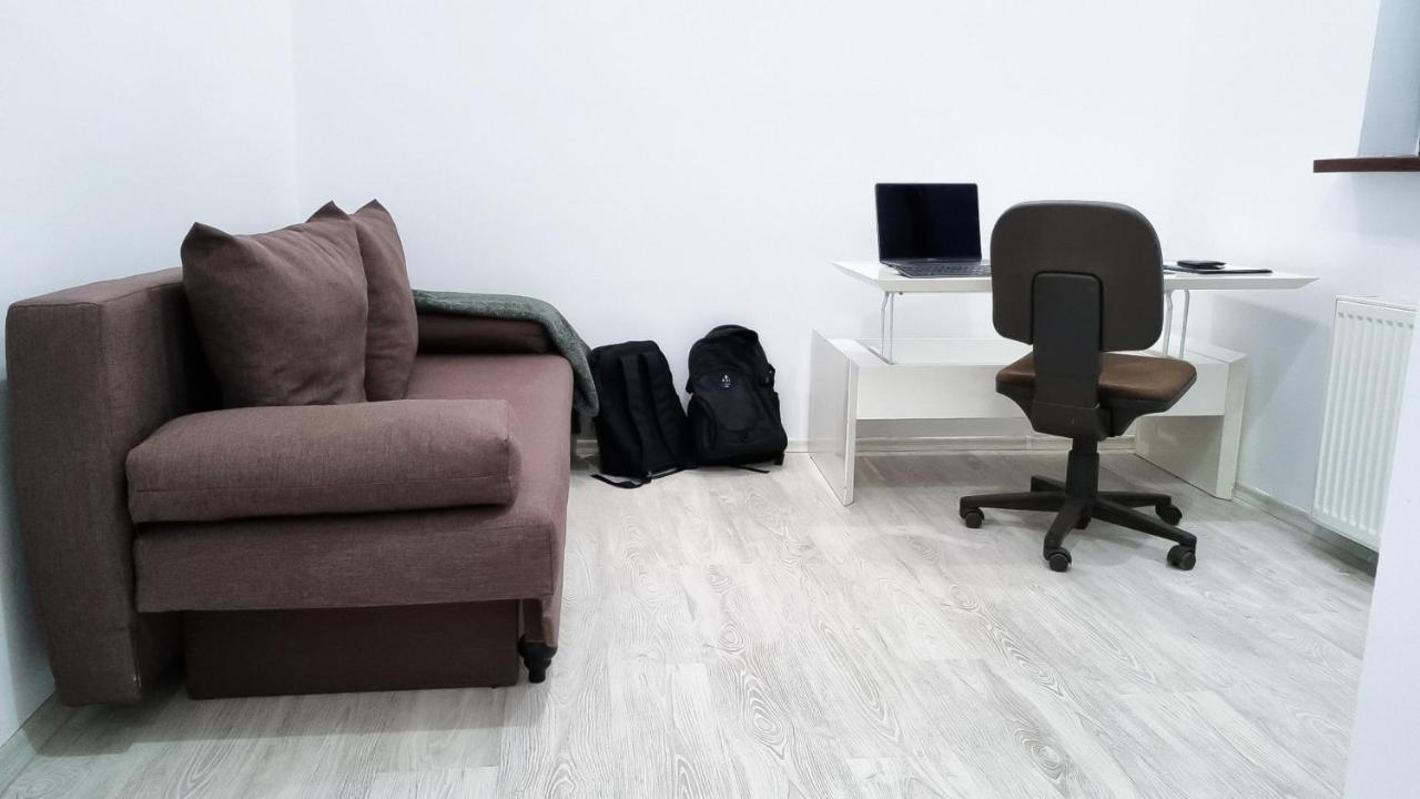 Simi Central Apartment Oradea Luaran gambar